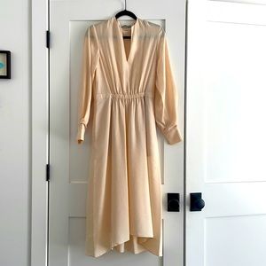 NWT Gorgeous Vince Dress! Creamy/Peachy color. Sz Small